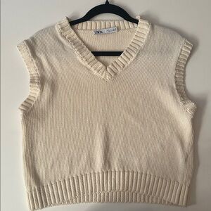 Zara Ivory Knit V-Neck Top